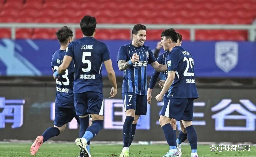 体操小组赛焦点战:东城迅豹队读秒扳平东城巨龙队,客场强势带走胜利。保级形势悄然变化的简单介绍 体操小组赛焦点战:东城迅豹队读秒扳平东城巨龙队,客场强势带走胜利。保级形势悄然变化的简单介绍